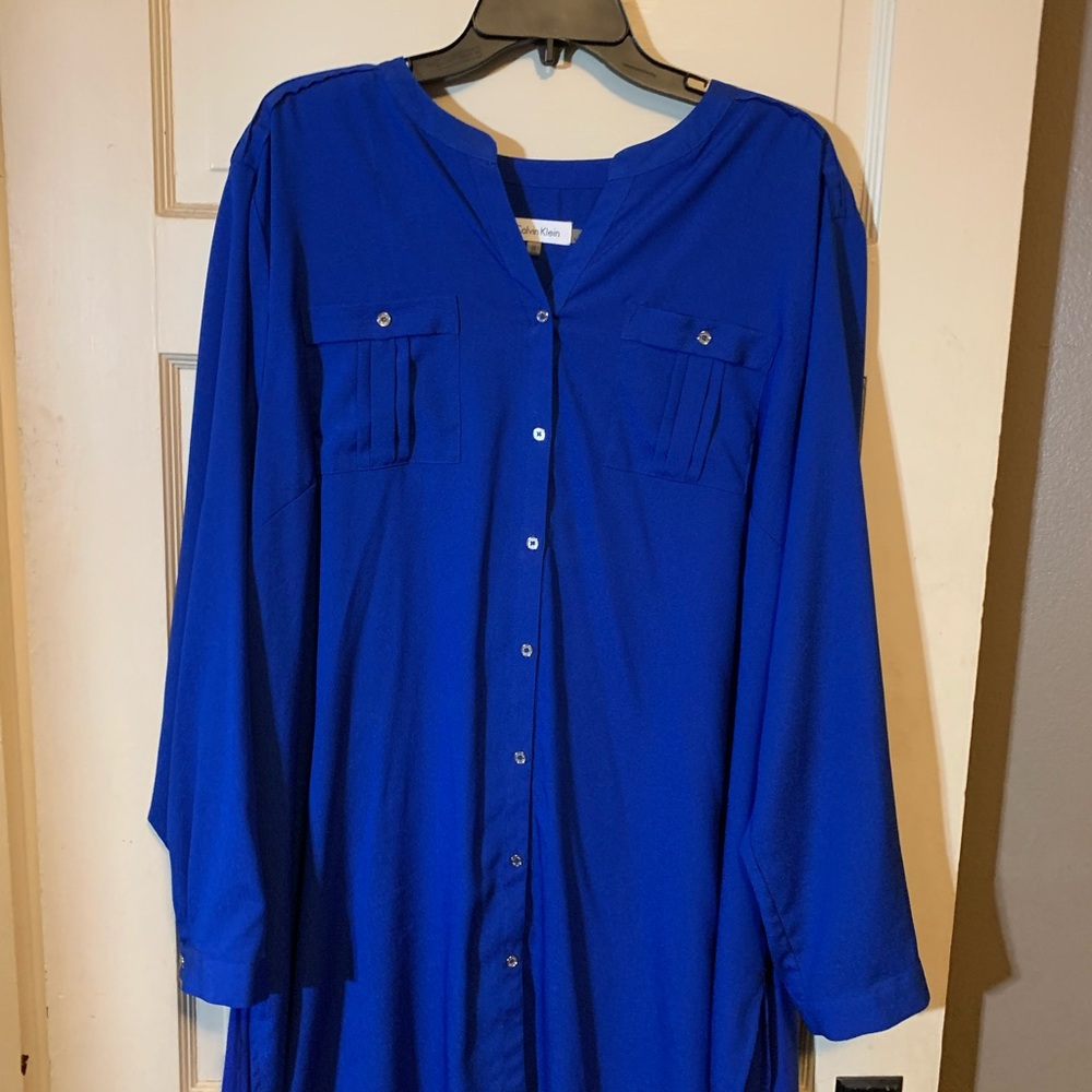 Calvin Klein Size 2X tall